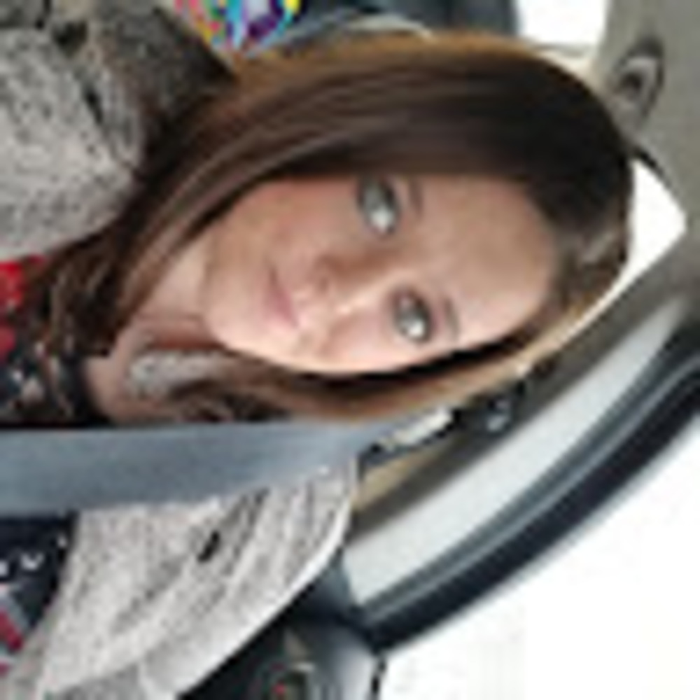 Meet your Posher, Holley